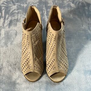 TOP Moda Stylish Tan Peep-Toe Ankle Boots